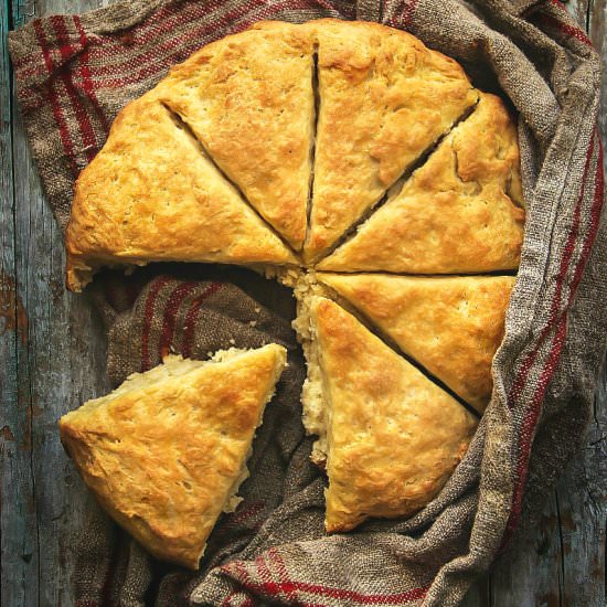 Dutch Oven Damper Bread