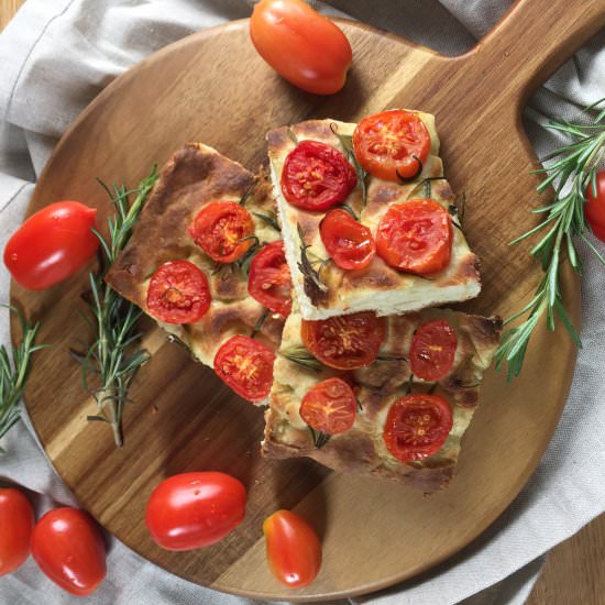 Easy Crowd Pleasing Focaccia Bread