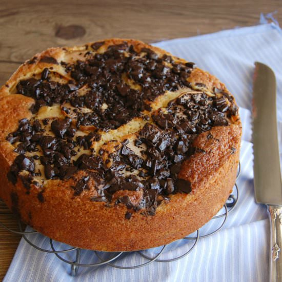Pear, olive oil and chocolate cake