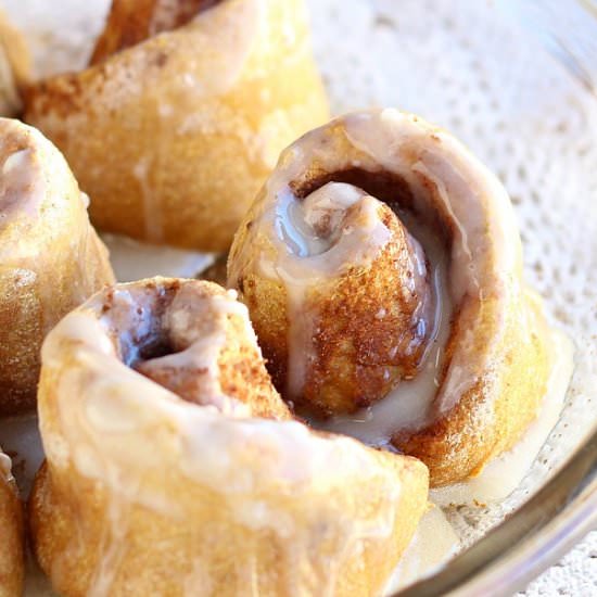 Yeast-Free Pumpkin Cinnamon Rolls