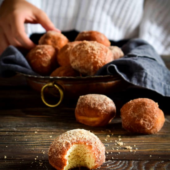 Cinnamon Spiced Doughnuts