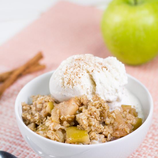 Healthy Apple Crisp in Slow Cooker