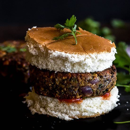 Vegan Black Bean Burgers