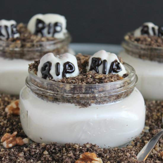 Mini Graveyard Dirt Cakes