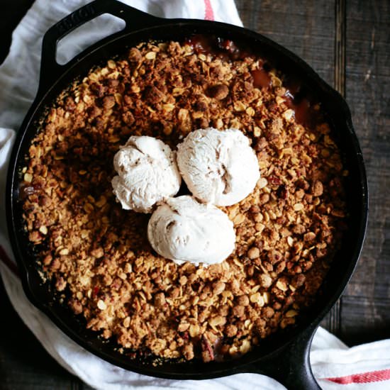 Pear Crisp w/ Cinnamon Ice Cream
