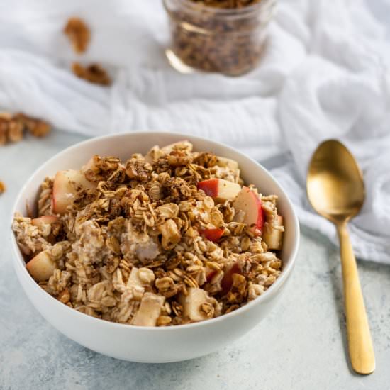 Apple Crisp Overnight Oats