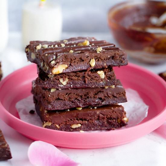Raw Walnut Brownies
