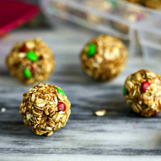Peanut Butter Oatmeal Energy Bites