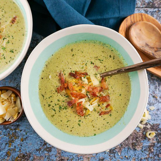 slow cooker broccoli soup