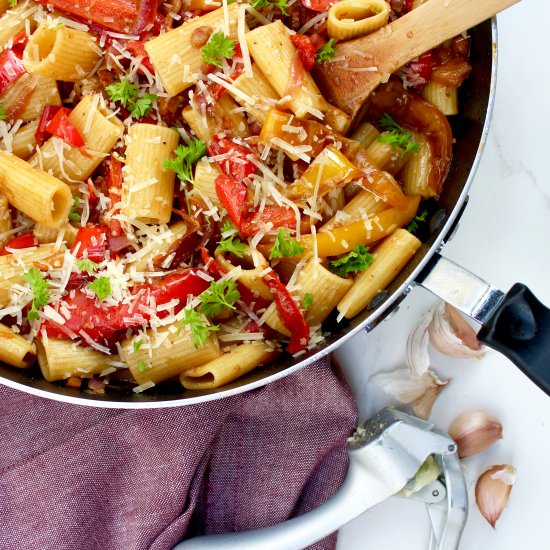 Rigatoni Peperonata