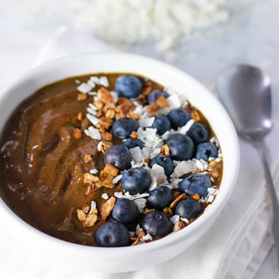 Chocolate Berry Smoothie Bowl