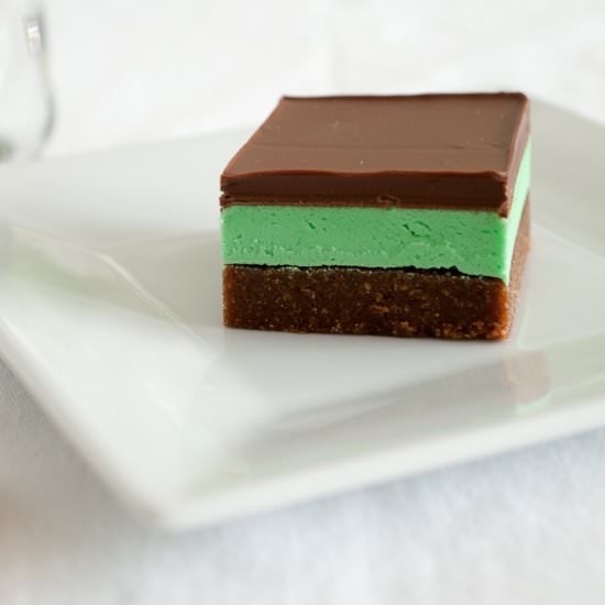 No-Bake Chocolate Mint Slice