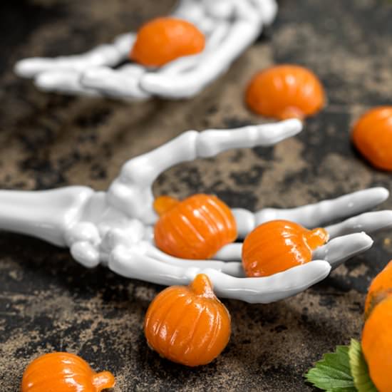 DIY Vegan Pumpkin Spice Gummy Candy