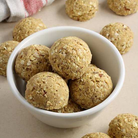 Maple Pecan Protein Snack Bites