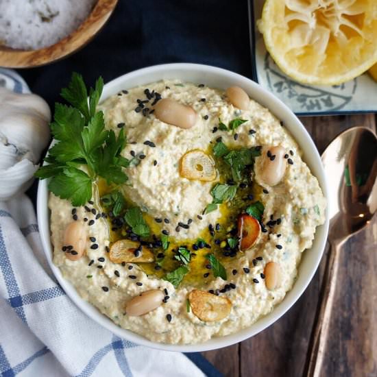 Roasted Garlic White Bean Dip