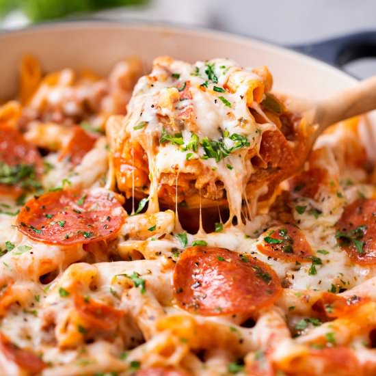 One Pot Pepperoni Pizza Pasta