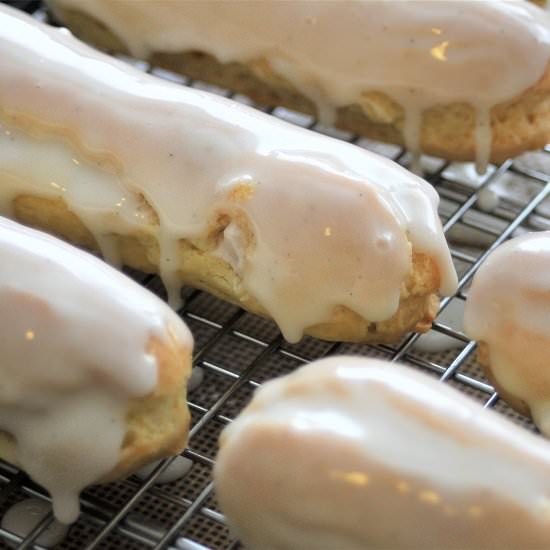 Banana Cream Eclair