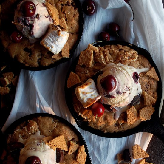 S’mores Cookie Skillet