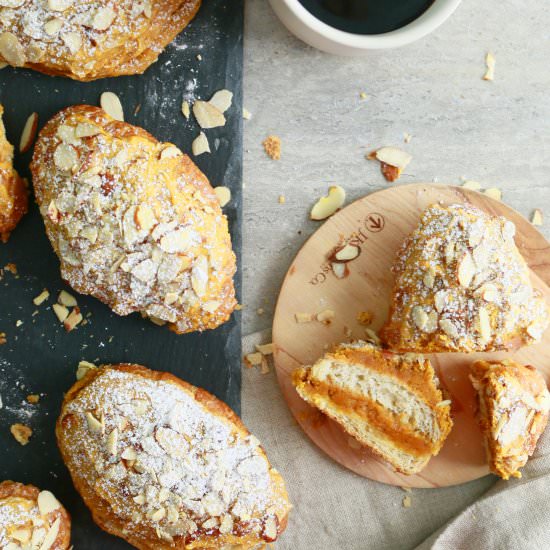Pumpkin Spice Croissants