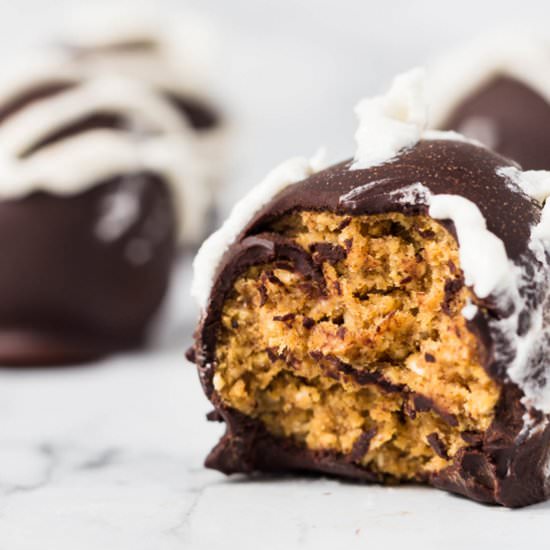 Vegan Pumpkin Spice Truffles