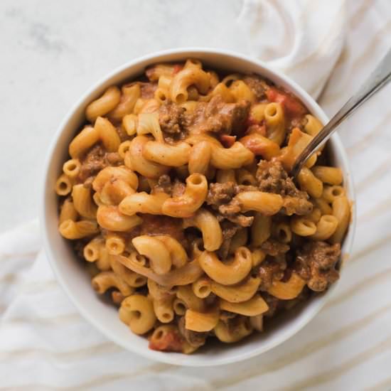 Cheesy One Pot Hamburger Casserole