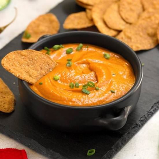 Vegan Nacho Hummus Dip