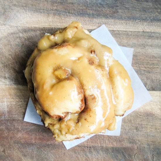 Sweet Apple Cinnamon Rolls