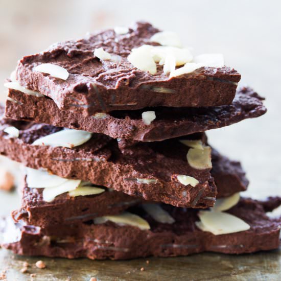 Dark Almond Vanilla Chocolate Bar
