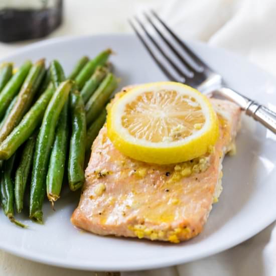 Lemon Pepper Salmon Foil Packet