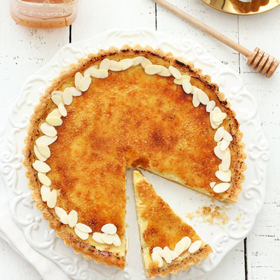 Honey almond creme brulee Pie