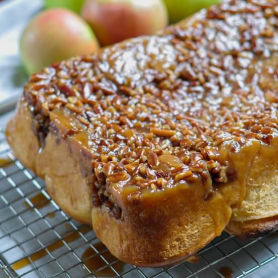 Apple Cider Pecan Sticky Buns