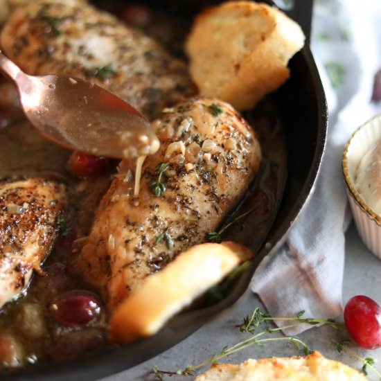 Skillet Chicken with Grapes