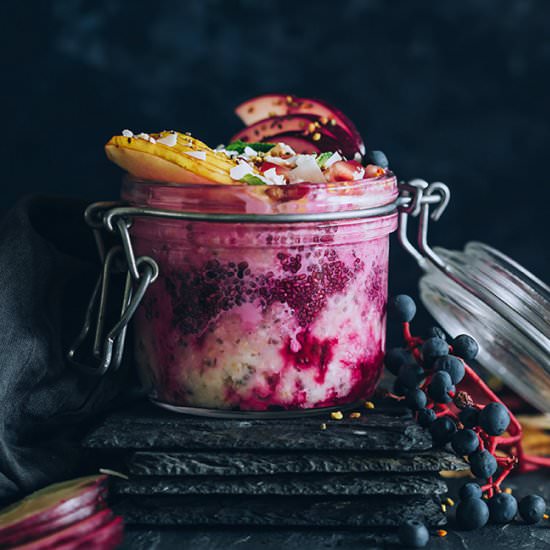 Overnight Oats with Beet Juice