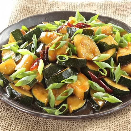 Spicy Garlic Zucchini Stirfry