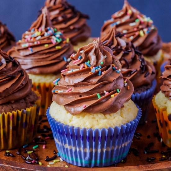 Nutella Buttercream Cupcakes