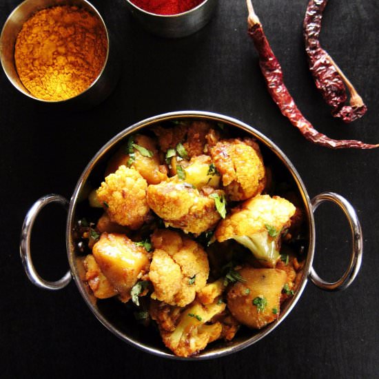 Easy Instant Pot Aloo Gobi