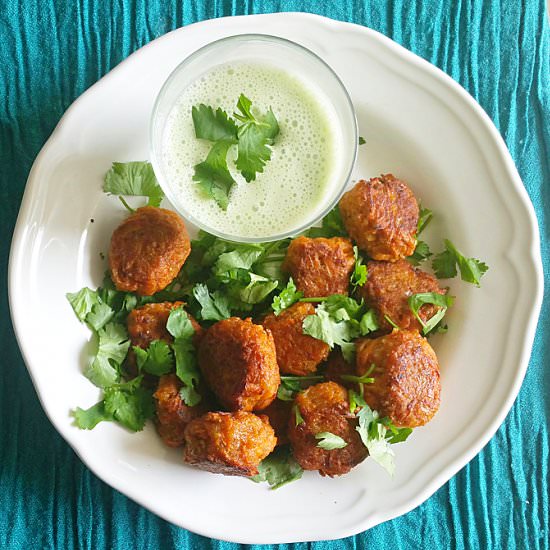Carrot Bhaji with yogurt sauce