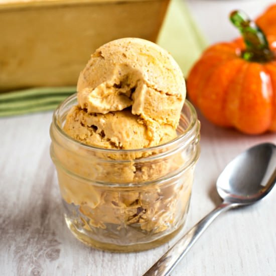 Pumpkin pie ice cream