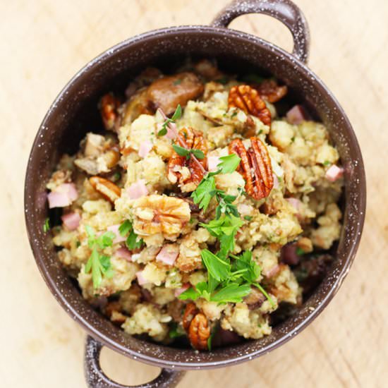 Stuffing w Smoked Oysters & Pecans