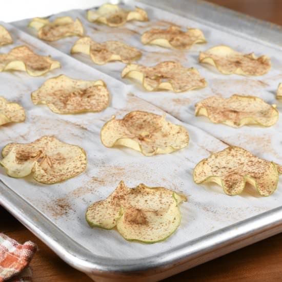 Baked Cinnamon Apple Chips