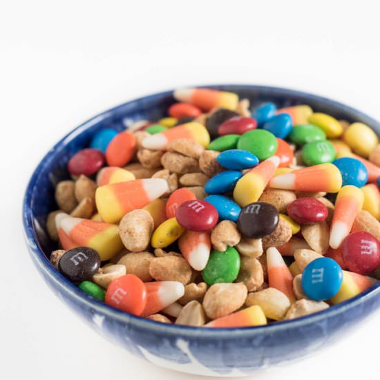 Candy Corn Snack Mix