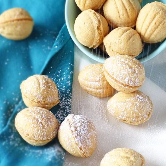 Crispy Walnut Shaped Cookies