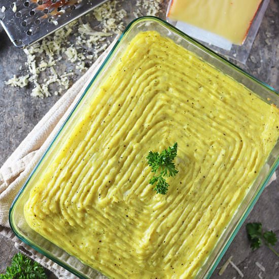 Easy Cheesy Baked Mashed Potatoes
