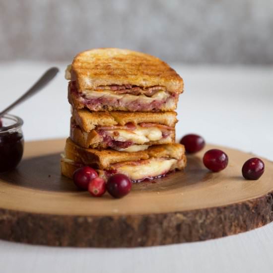 Cranberry Bacon Brie Grilled Cheese