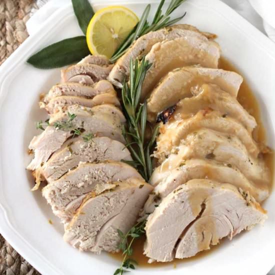Slow Cooker Turkey Breast w Gravy