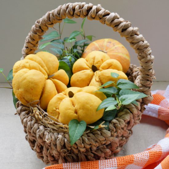 Cute Pumpkin Rolls (vegan)