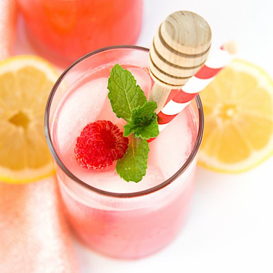 Homemade Raspberry Lemonade