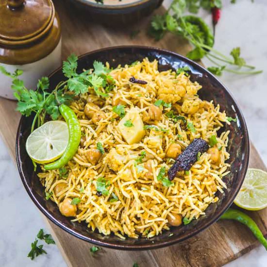 Achari Chana Pulao.