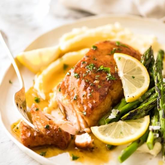 LEMON HONEY GLAZED SALMON