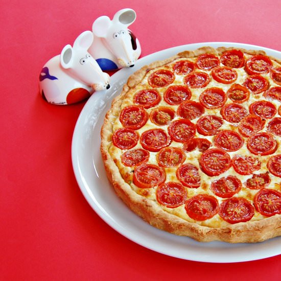 Cherry tomato and cream cheese tart